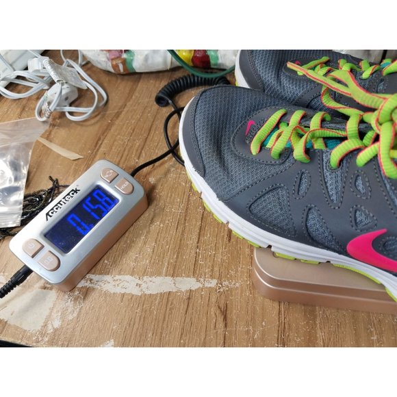 Nike Revolution 2 Womens Running Shoes Size 7.5 Gray Hyper Yellow 554900-026 - Picture 11 of 11